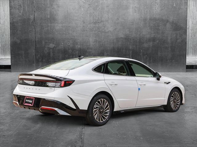 new 2025 Hyundai Sonata Hybrid car, priced at $39,313