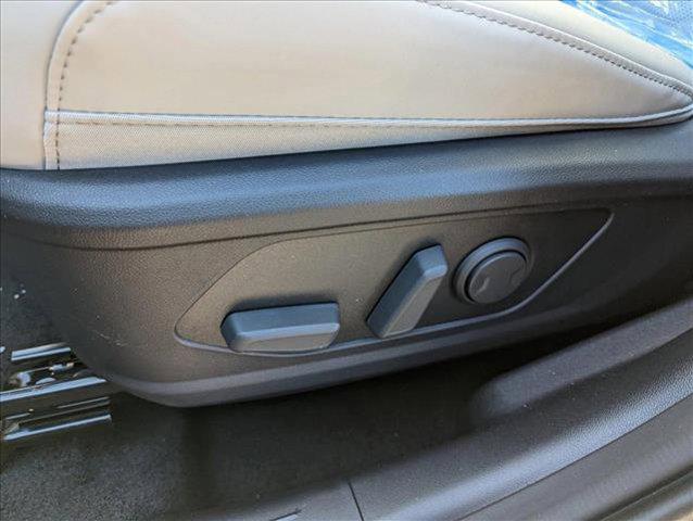 new 2025 Hyundai TUCSON Hybrid car, priced at $37,813