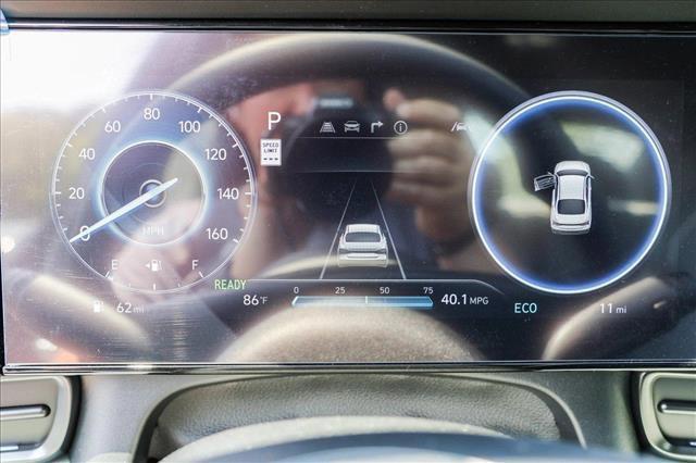 new 2025 Hyundai Elantra car, priced at $31,073