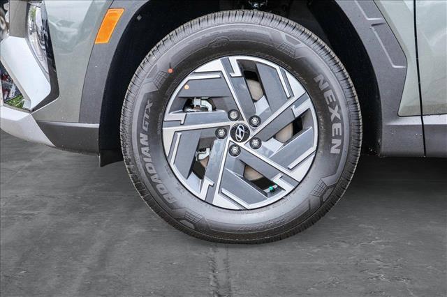 new 2025 Hyundai TUCSON Hybrid car, priced at $35,082