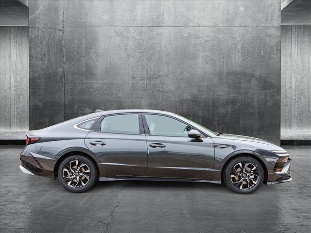 new 2025 Hyundai Sonata car, priced at $30,322