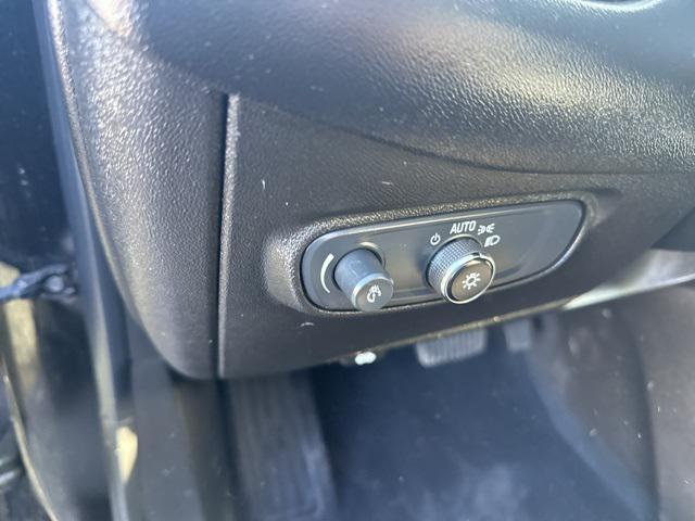 used 2021 Chevrolet Equinox car, priced at $15,100