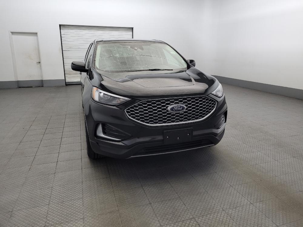 used 2024 Ford Edge car, priced at $24,195