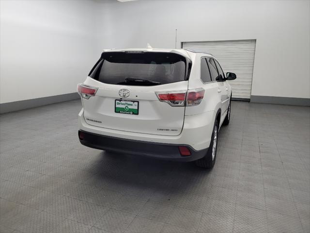 used 2015 Toyota Highlander car, priced at $20,395