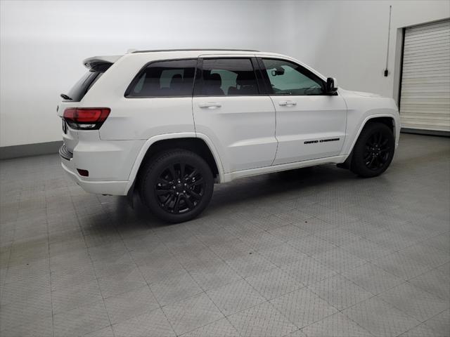 used 2017 Jeep Grand Cherokee car, priced at $19,195