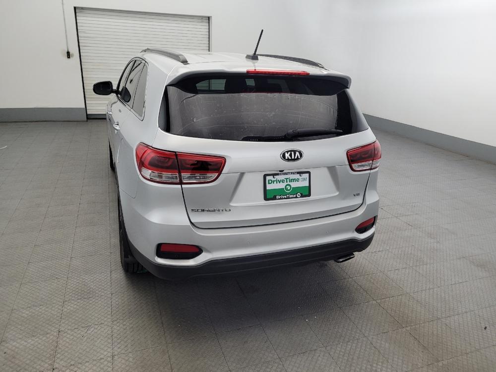 used 2019 Kia Sorento car, priced at $16,195