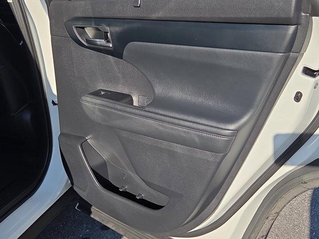 used 2021 Toyota Highlander car