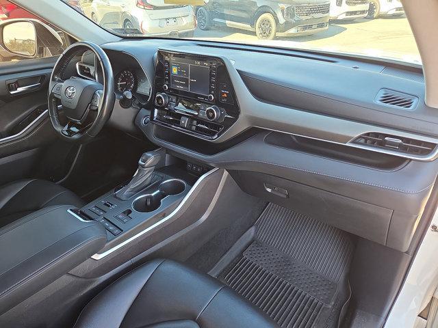 used 2021 Toyota Highlander car