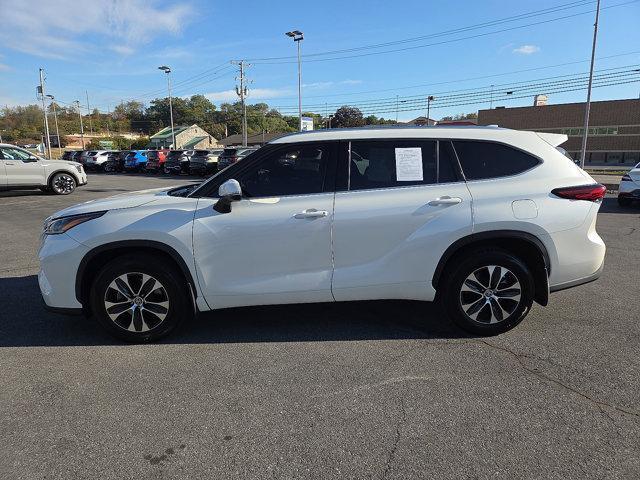 used 2021 Toyota Highlander car