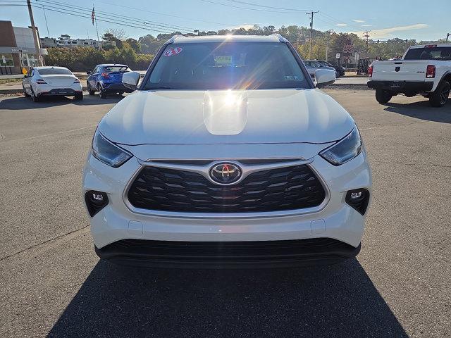 used 2021 Toyota Highlander car
