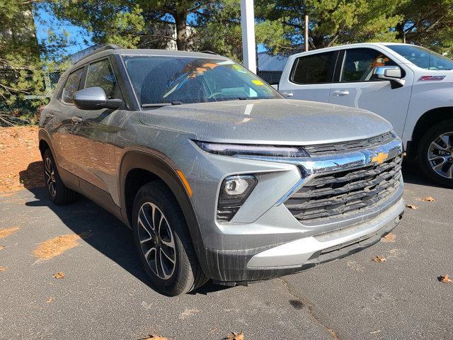 used 2024 Chevrolet TrailBlazer car, priced at $27,999