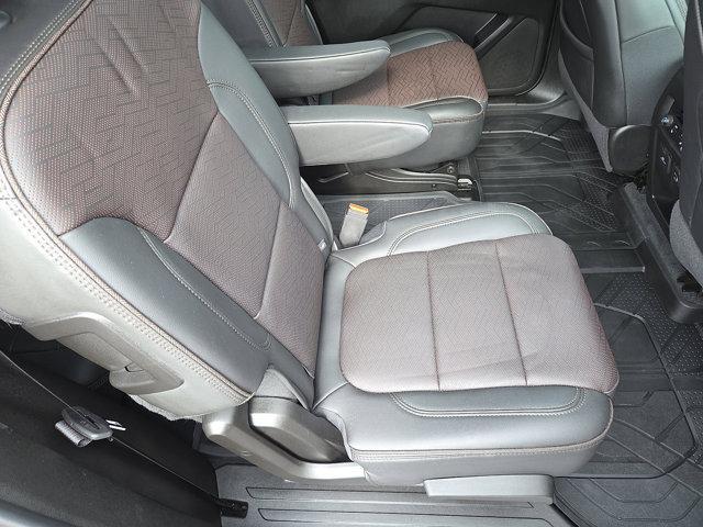 used 2023 Chevrolet Traverse car, priced at $43,995