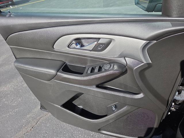used 2023 Chevrolet Traverse car, priced at $34,997