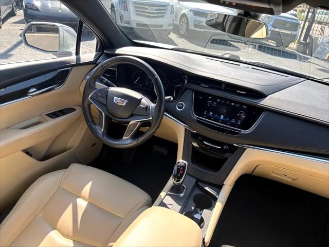 used 2018 Cadillac XT5 car