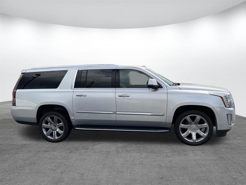 used 2020 Cadillac Escalade ESV car, priced at $25,800