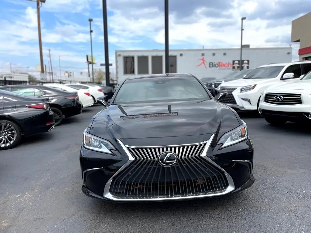 used 2020 Lexus ES 350 car, priced at $28,000