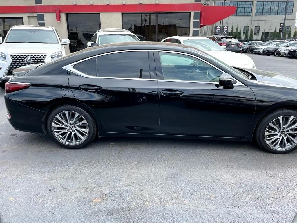 used 2020 Lexus ES 350 car, priced at $28,000