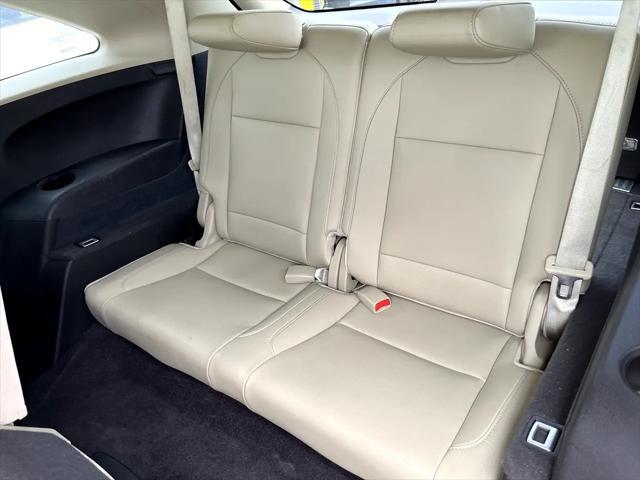 used 2019 Acura MDX car, priced at $15,900