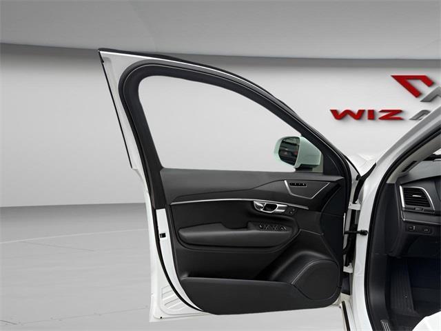 used 2020 Volvo XC90 car, priced at $26,994