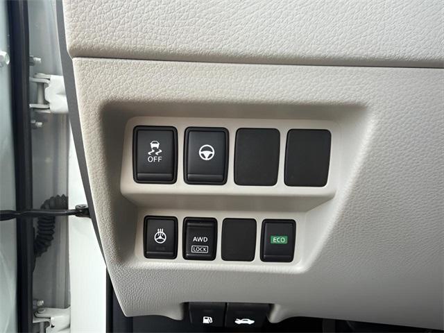 used 2019 Nissan Rogue Sport car, priced at $19,116