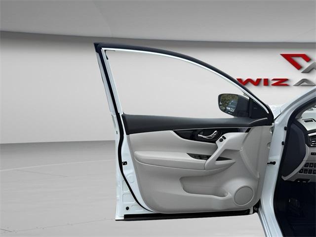 used 2019 Nissan Rogue Sport car, priced at $19,116