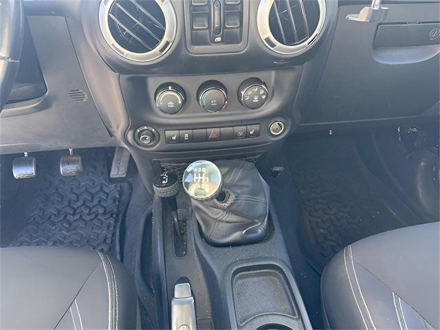 used 2014 Jeep Wrangler Unlimited car, priced at $15,331