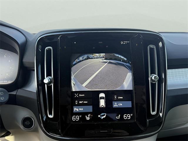 used 2022 Volvo XC40 car, priced at $19,385