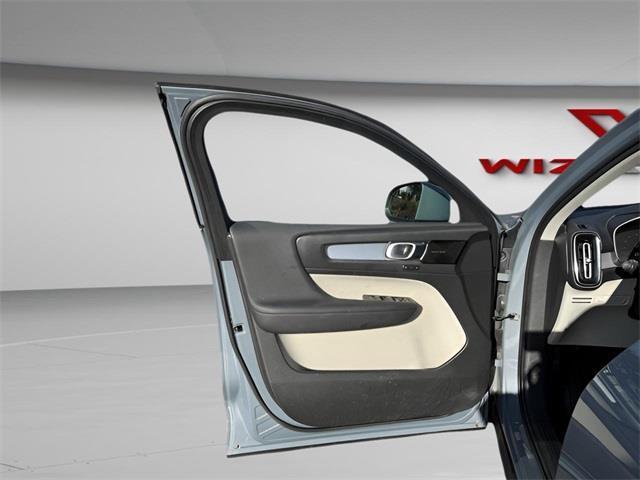 used 2022 Volvo XC40 car, priced at $19,385