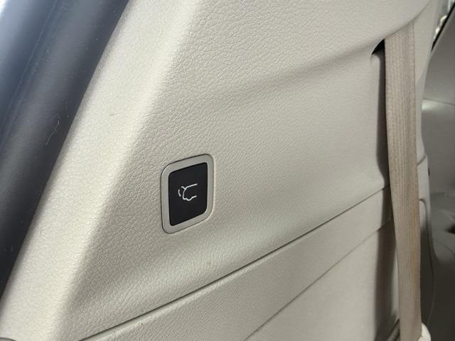 used 2020 Chrysler Pacifica car, priced at $20,994