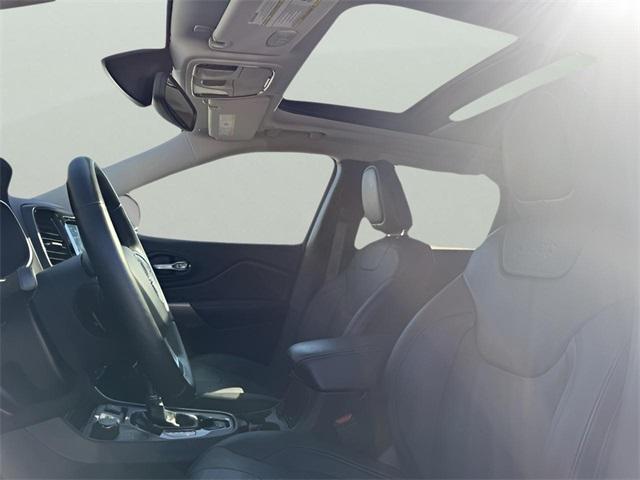 used 2019 Jeep Cherokee car, priced at $12,998