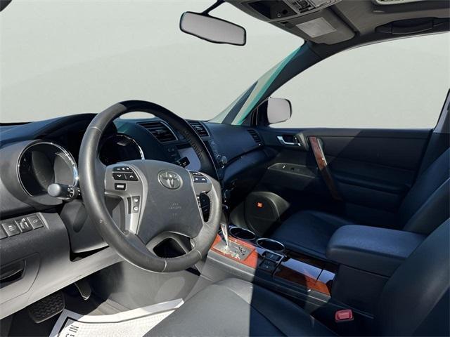 used 2012 Toyota Highlander car, priced at $15,734
