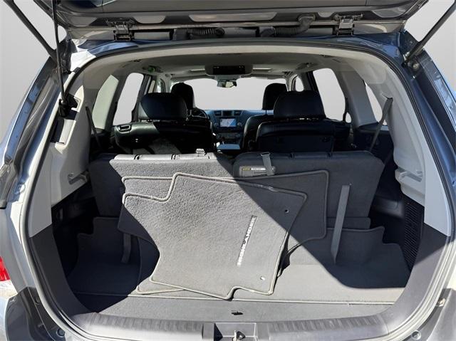 used 2012 Toyota Highlander car, priced at $15,734