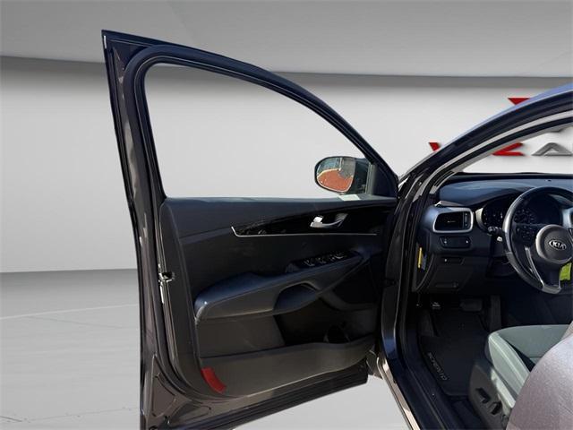 used 2018 Kia Sorento car, priced at $15,611