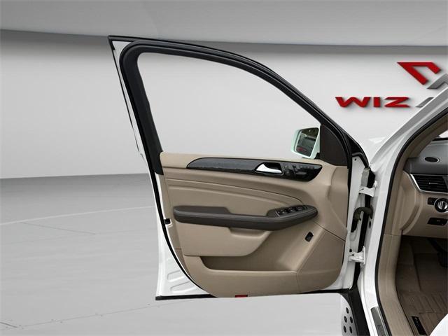 used 2015 Mercedes-Benz M-Class car, priced at $15,749