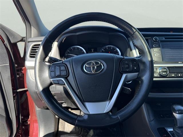 used 2014 Toyota Highlander car, priced at $15,876