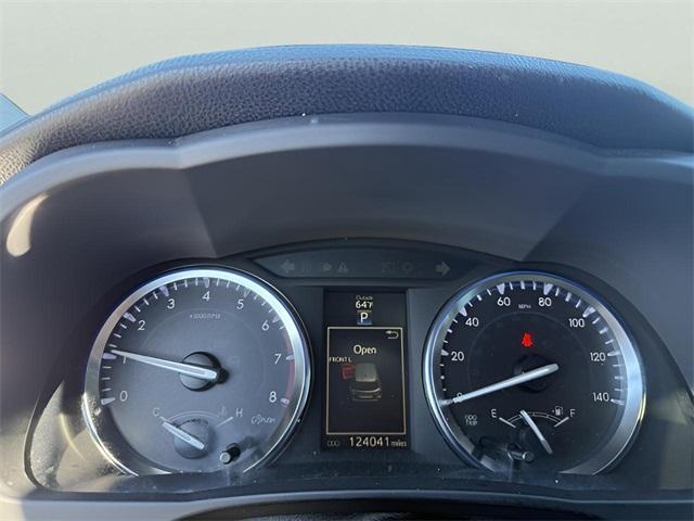 used 2014 Toyota Highlander car, priced at $15,876