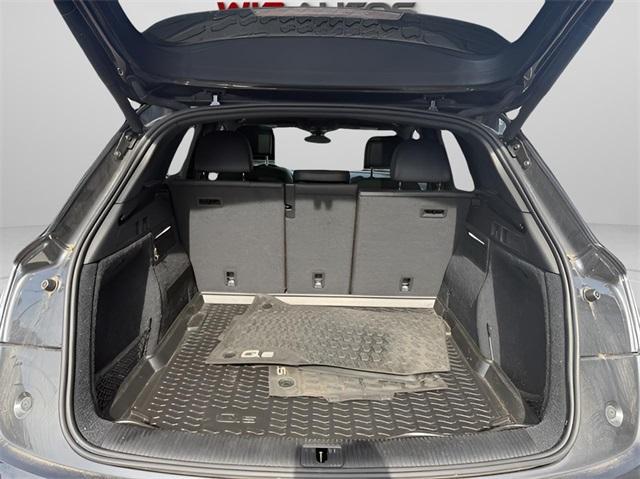 used 2020 Audi Q5 car, priced at $23,116