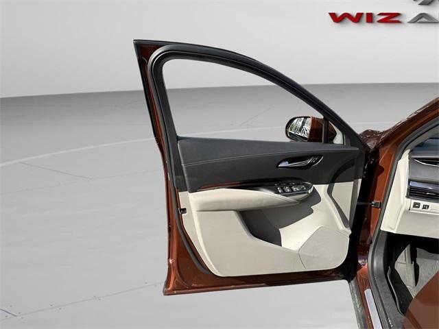 used 2019 Cadillac XT4 car, priced at $18,982