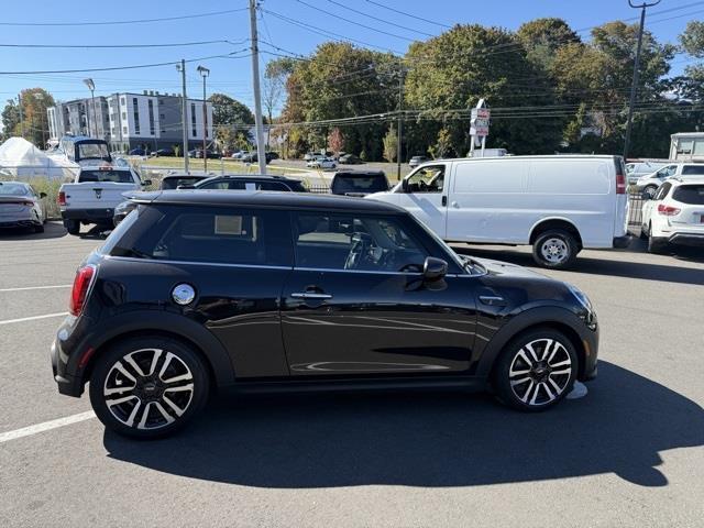 used 2022 MINI Hardtop car, priced at $21,436