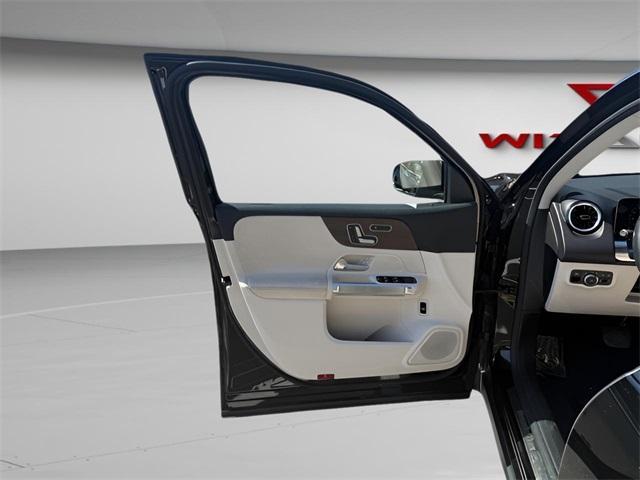 used 2020 Mercedes-Benz GLB 250 car, priced at $20,005