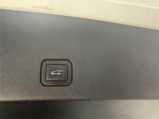 used 2023 Cadillac XT6 car, priced at $37,485
