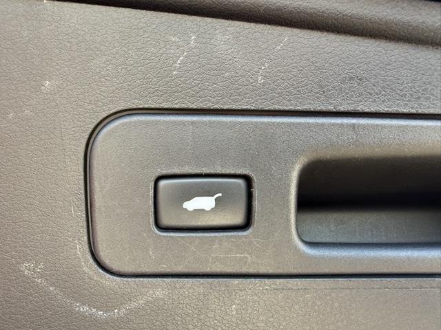 used 2018 Acura MDX car, priced at $20,542