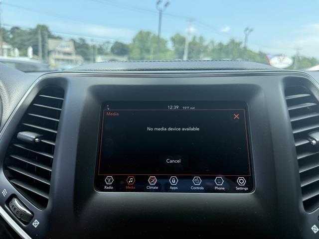 used 2020 Jeep Cherokee car, priced at $18,878