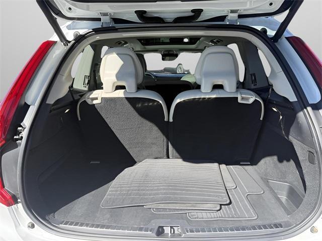 used 2016 Volvo XC90 car, priced at $18,076