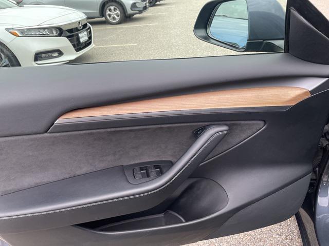 used 2022 Tesla Model 3 car, priced at $27,998