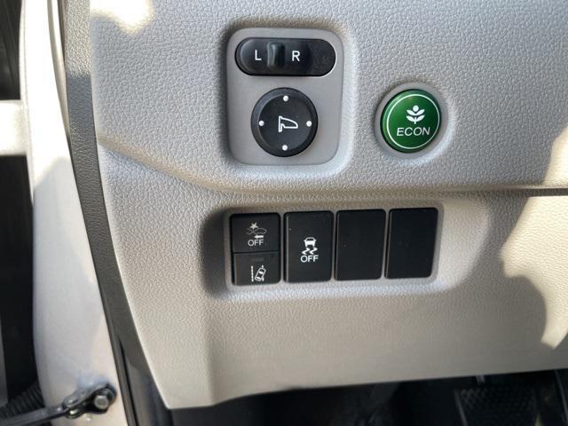 used 2021 Honda Pilot car, priced at $25,633