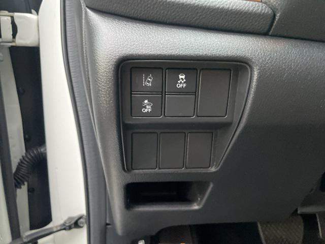 used 2018 Honda CR-V car, priced at $18,694