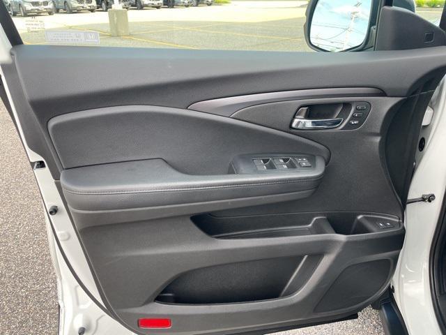used 2022 Honda Pilot car, priced at $34,742