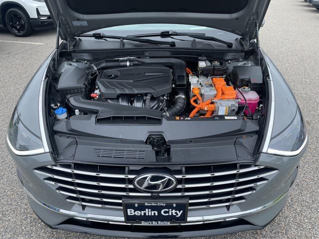 used 2022 Hyundai Sonata Hybrid car, priced at $25,998