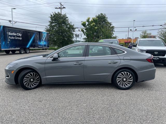 used 2022 Hyundai Sonata Hybrid car, priced at $25,998